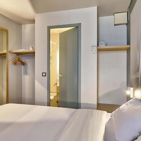 Le Brezet Aeroport Hotel Clermont-Ferrand