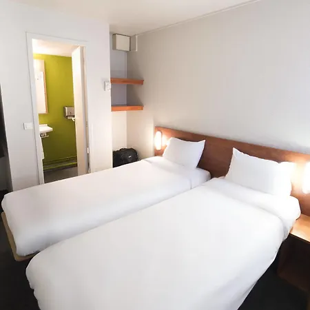 Hotel Le Brezet Aeroport Clermont-Ferrand