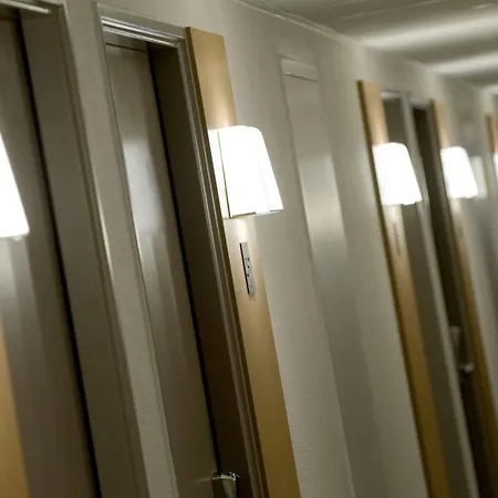 Hotel Le Brezet Aeroport 2*